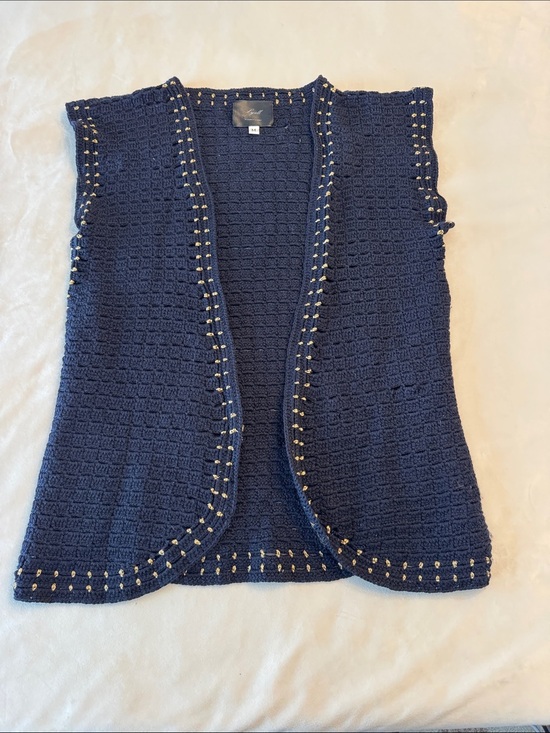 Lyell Sweaters - EUC! Lyell Elizabeth Street Navy Crocheted Knit Vest with Gold Accent, sz M